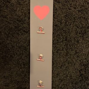 Decoration panel for hanging pictures